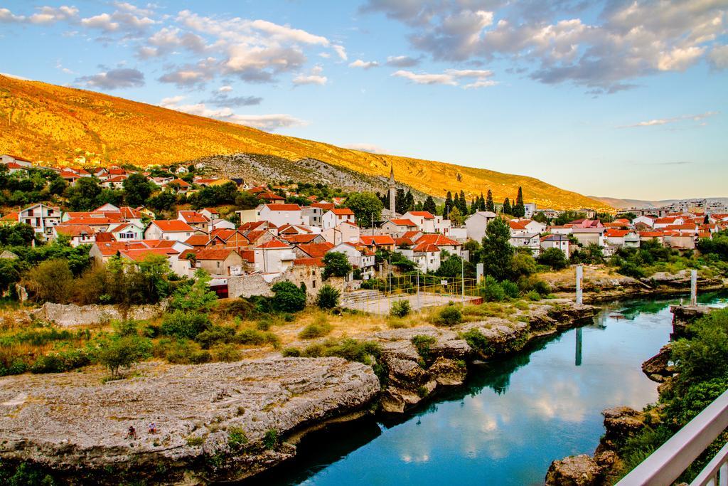 Magic River View Apartment Mostar Eksteriør billede